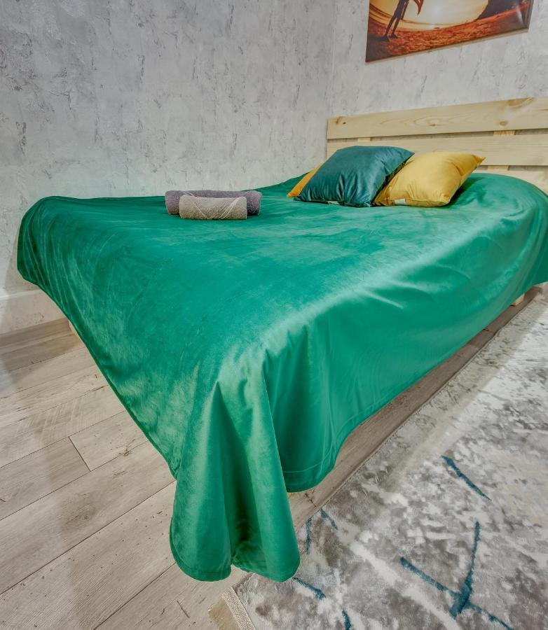 Yourhouse На Розыбакиева Утепова Недалеко От Меги Almaty Exterior foto
