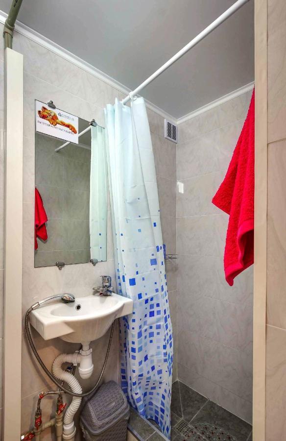 Yourhouse На Розыбакиева Утепова Недалеко От Меги Almaty Exterior foto
